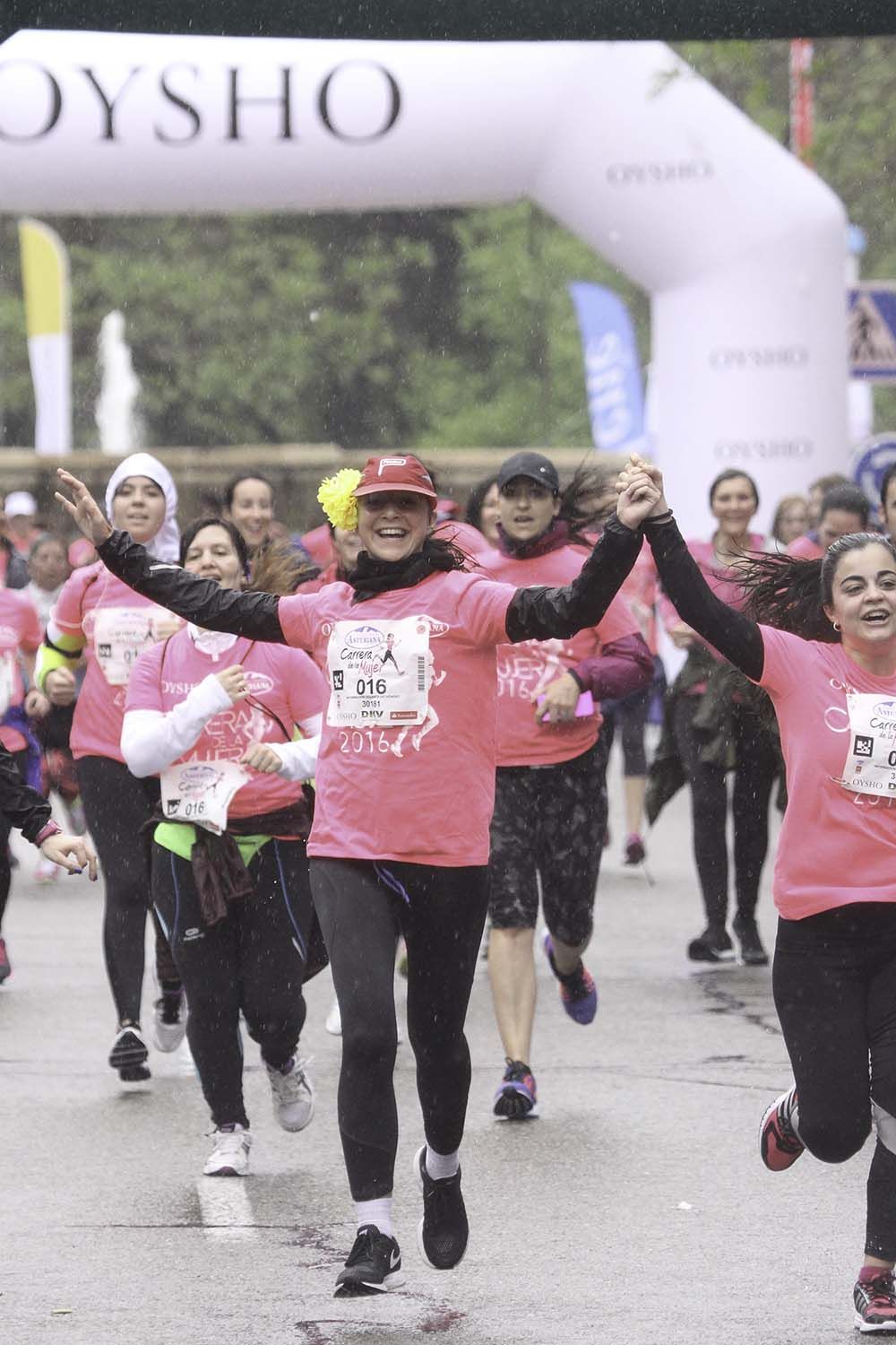 Carrera de la Mujer Madrid meta 9 Arco Izquierdo de 9.35 a 9.48