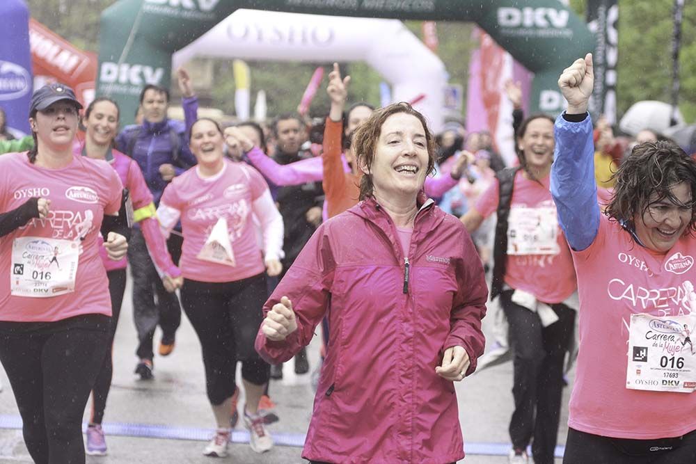 Carrera de la Mujer Madrid meta 9 Arco Izquierdo de 9.35 a 9.48