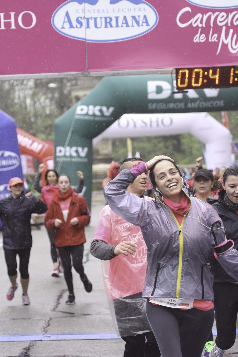 Carrera de la Mujer Madrid meta 9 Arco Izquierdo de 9.35 a 9.48