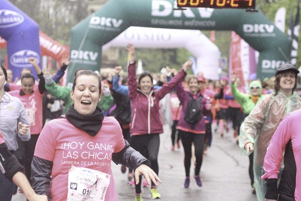 Carrera de la Mujer Madrid meta 9 Arco Izquierdo de 9.35 a 9.48