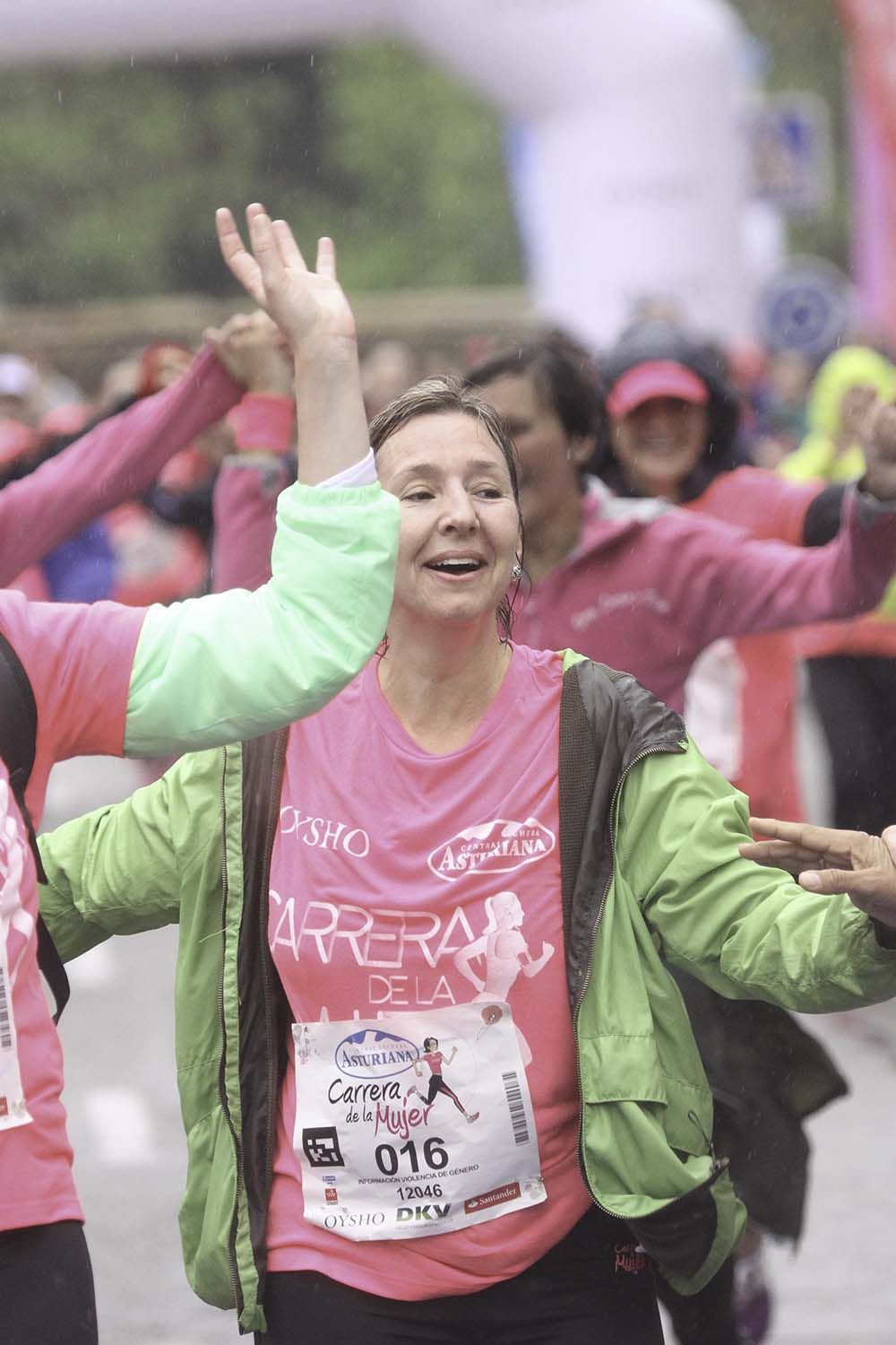 Carrera de la Mujer Madrid meta 9 Arco Izquierdo de 9.35 a 9.48