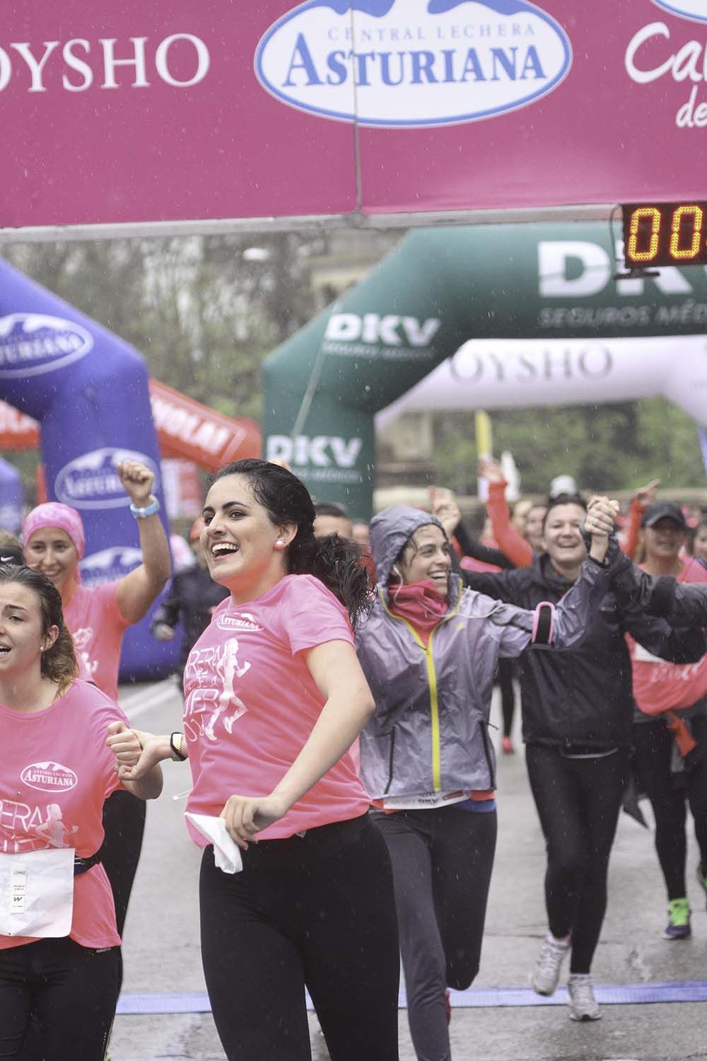 Carrera de la Mujer Madrid meta 9 Arco Izquierdo de 9.35 a 9.48