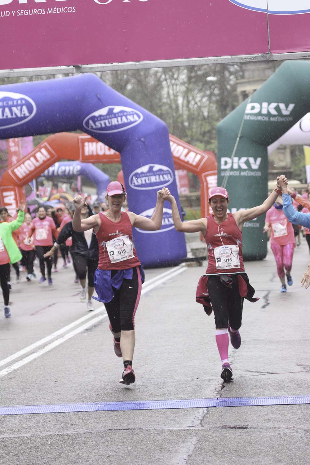 Carrera de la Mujer Madrid meta 9 Arco Izquierdo de 9.35 a 9.48