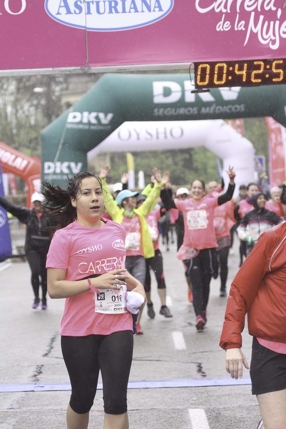 Carrera de la Mujer Madrid meta 9 Arco Izquierdo de 9.35 a 9.48