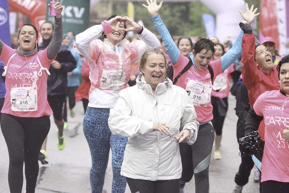 Carrera de la Mujer Madrid meta 9 Arco Izquierdo de 9.35 a 9.48