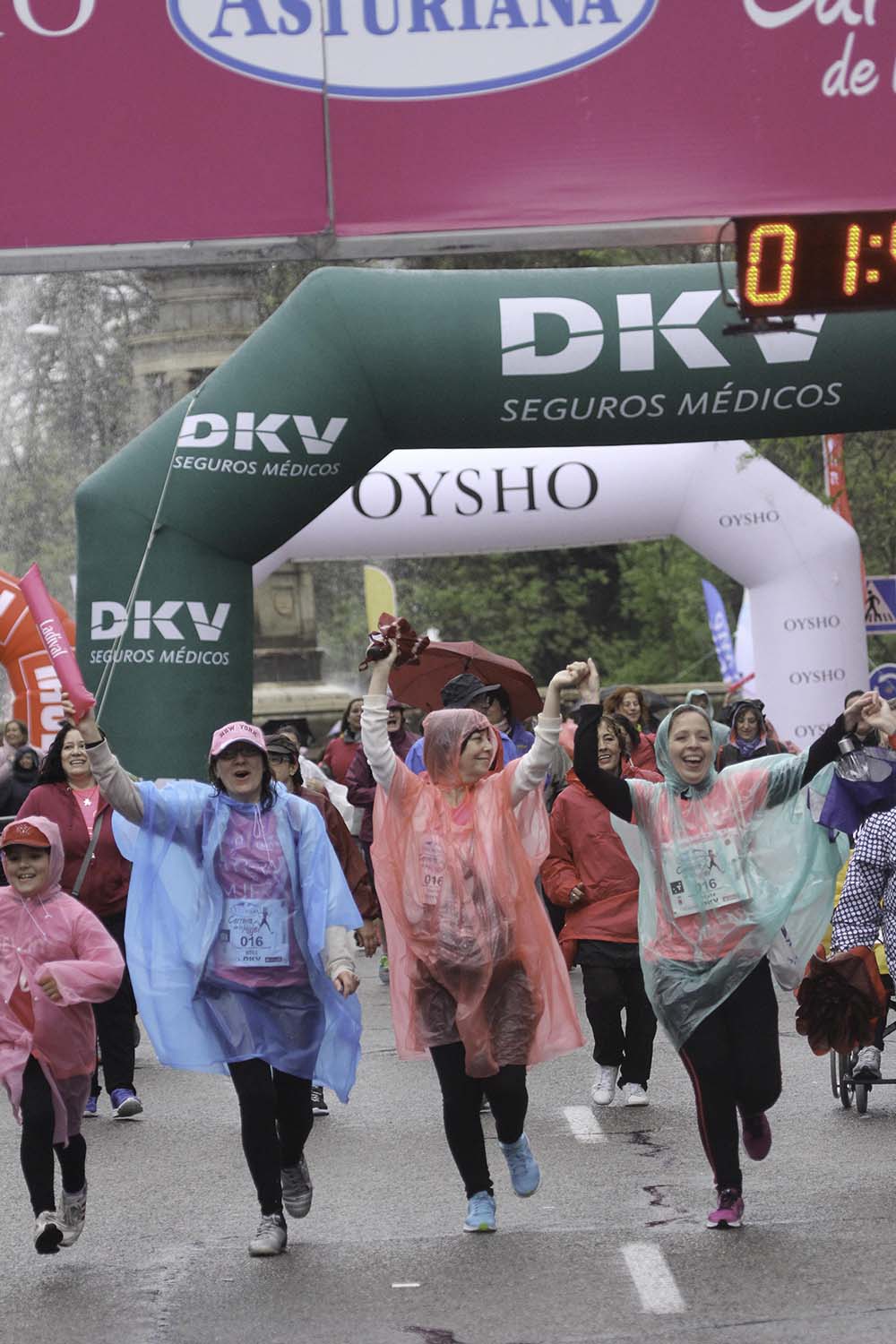 Carrera de la Mujer Madrid Meta 13 Arco Izquierdo de 10.39 a 10.47