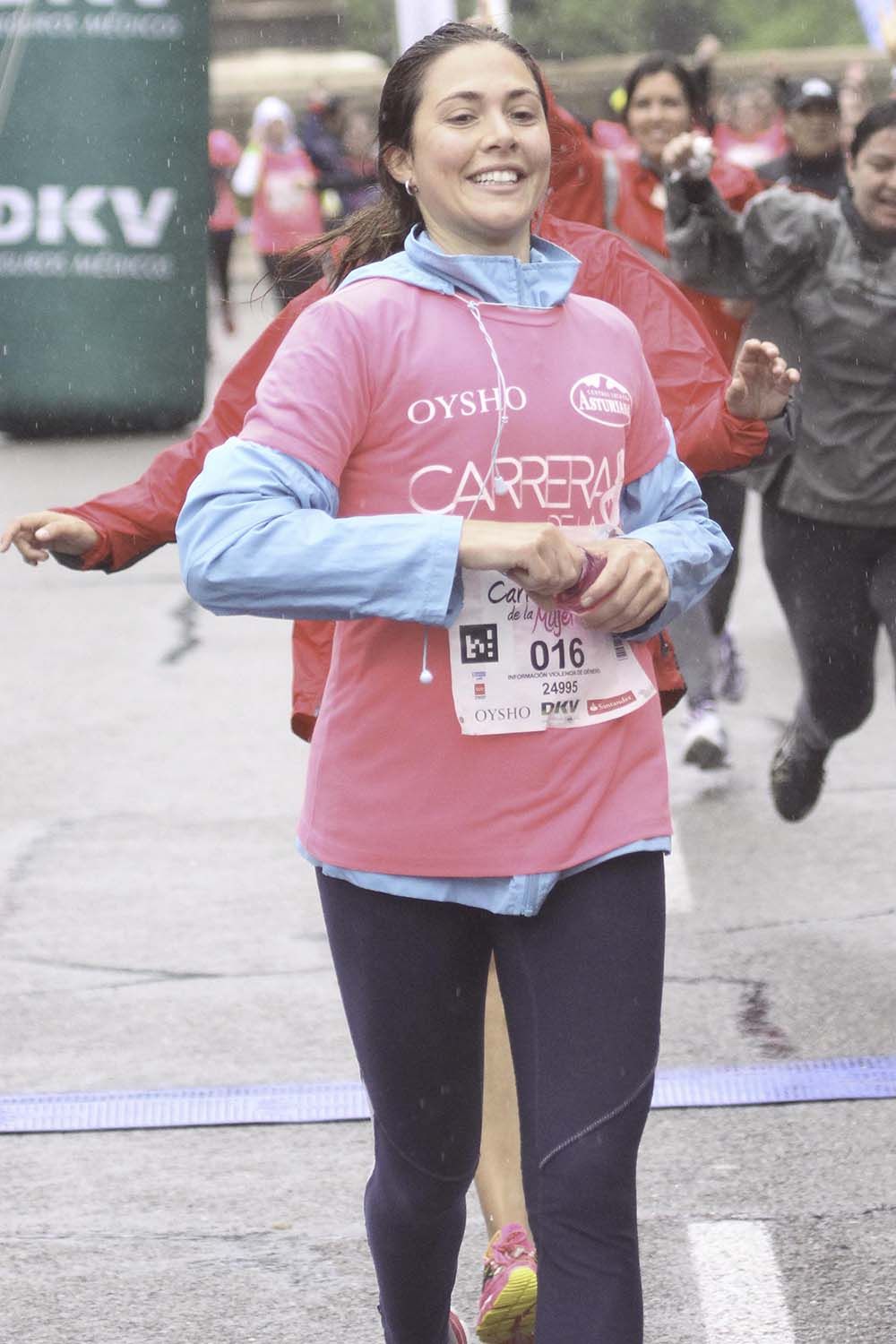 Carrera de la Mujer Madrid meta 9 Arco Izquierdo de 9.35 a 9.48