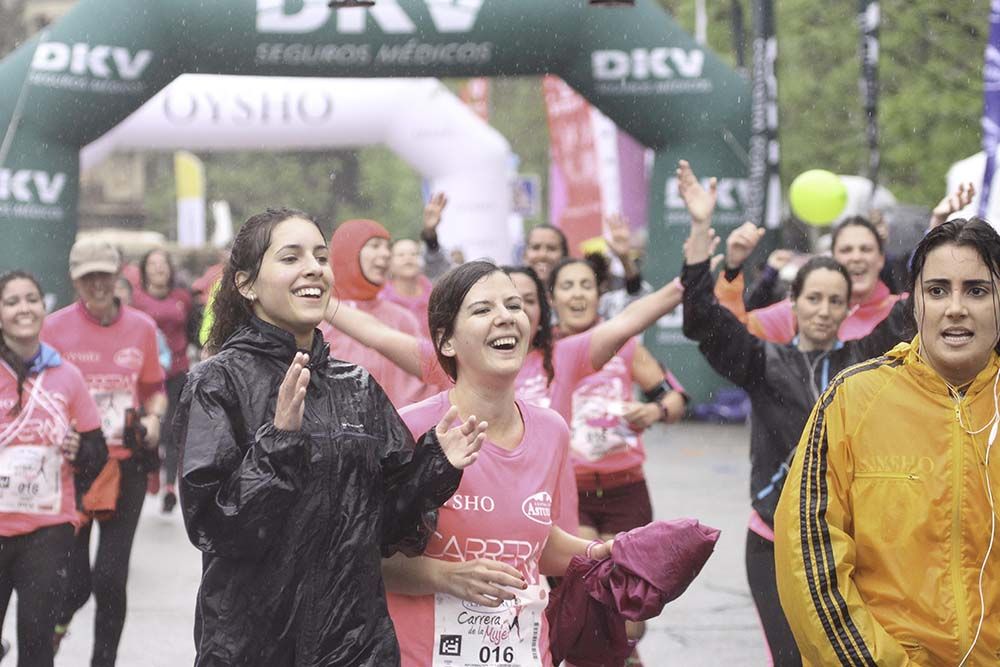 Carrera de la Mujer Madrid meta 9 Arco Izquierdo de 9.35 a 9.48