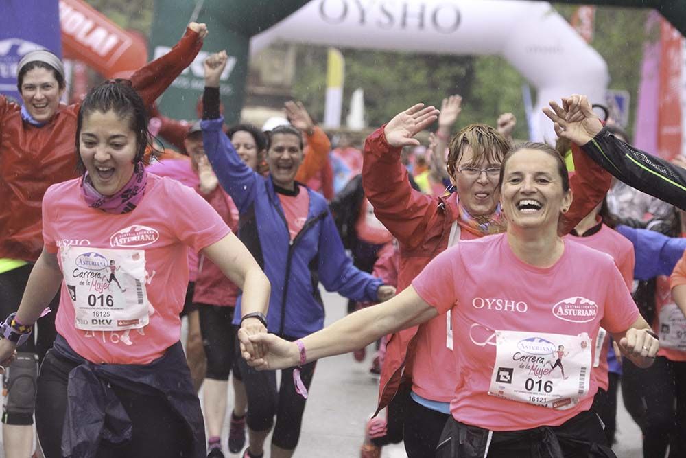 Carrera de la Mujer Madrid meta 9 Arco Izquierdo de 9.35 a 9.48