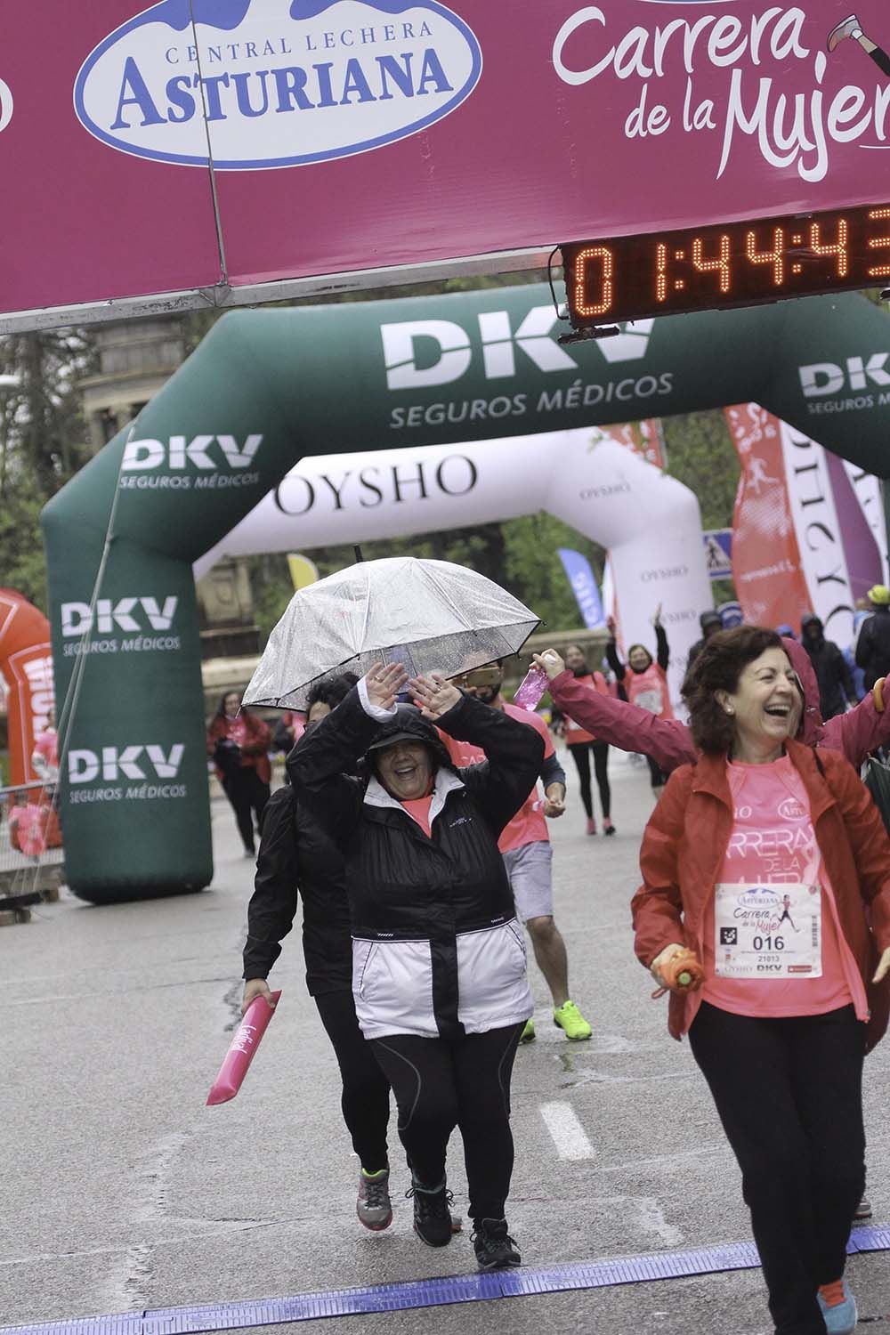 Carrera de la Mujer Madrid Meta 13 Arco Izquierdo de 10.39 a 10.47