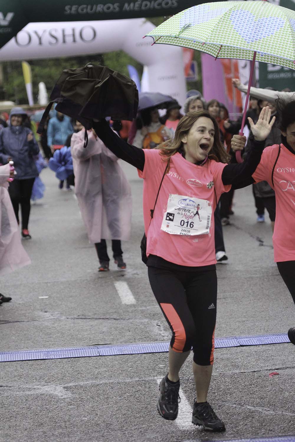 Carrera de la Mujer Madrid Meta 13 Arco Izquierdo de 10.39 a 10.47