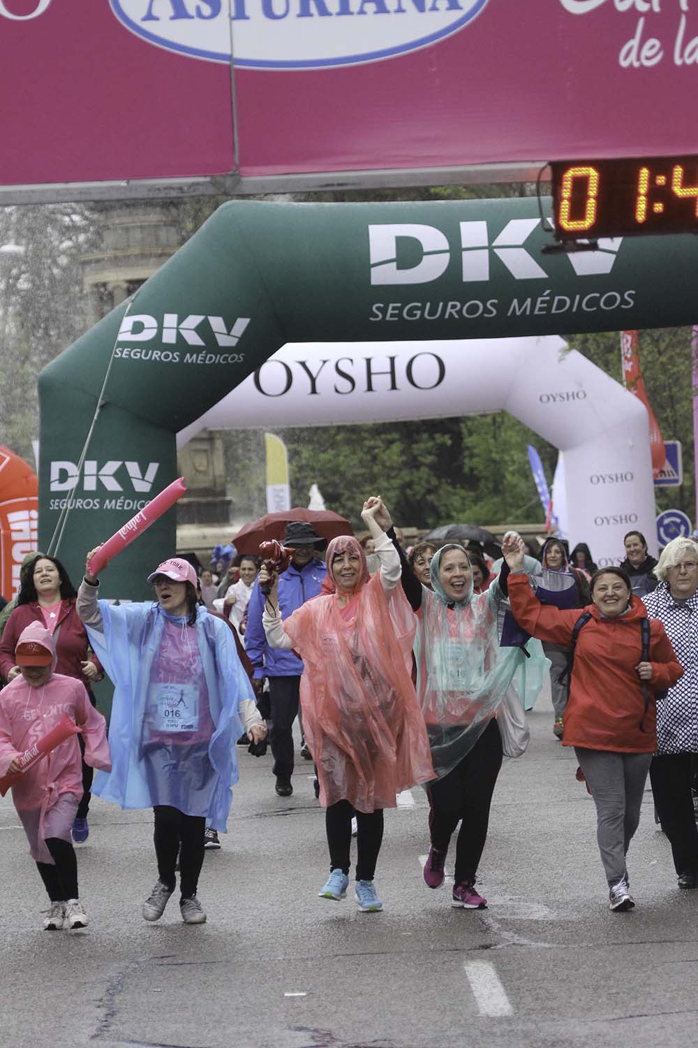 Carrera de la Mujer Madrid Meta 13 Arco Izquierdo de 10.39 a 10.47
