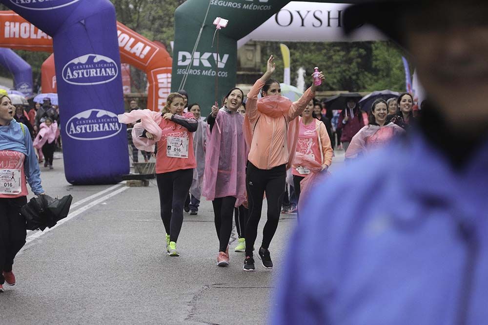 Carrera de la Mujer Madrid Meta 13 Arco Izquierdo de 10.39 a 10.47