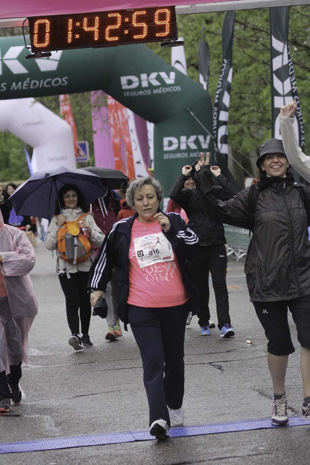 Carrera de la Mujer Madrid Meta 13 Arco Izquierdo de 10.39 a 10.47