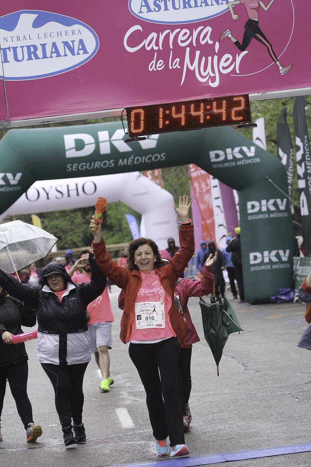 Carrera de la Mujer Madrid Meta 13 Arco Izquierdo de 10.39 a 10.47