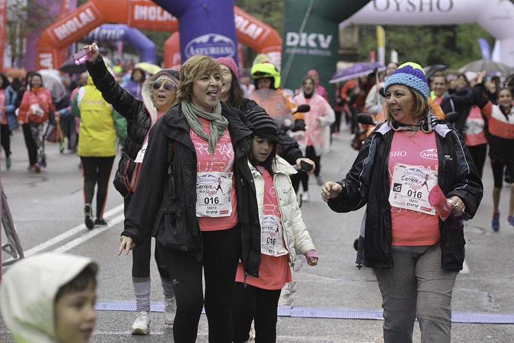 Carrera de la Mujer Madrid Meta 13 Arco Izquierdo de 10.39 a 10.47