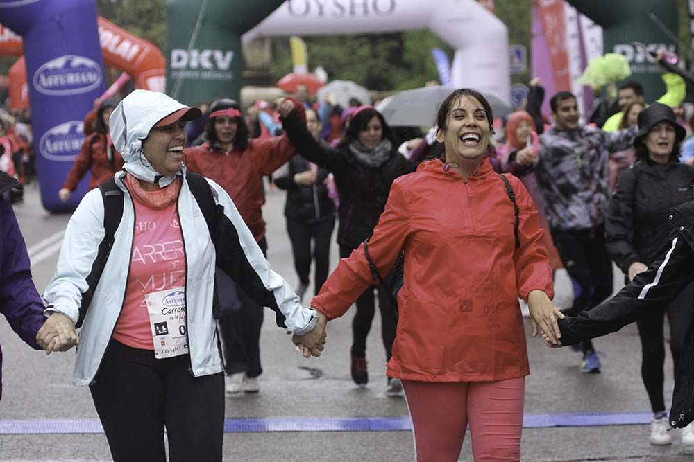 Carrera de la Mujer Madrid Meta 13 Arco Izquierdo de 10.39 a 10.47