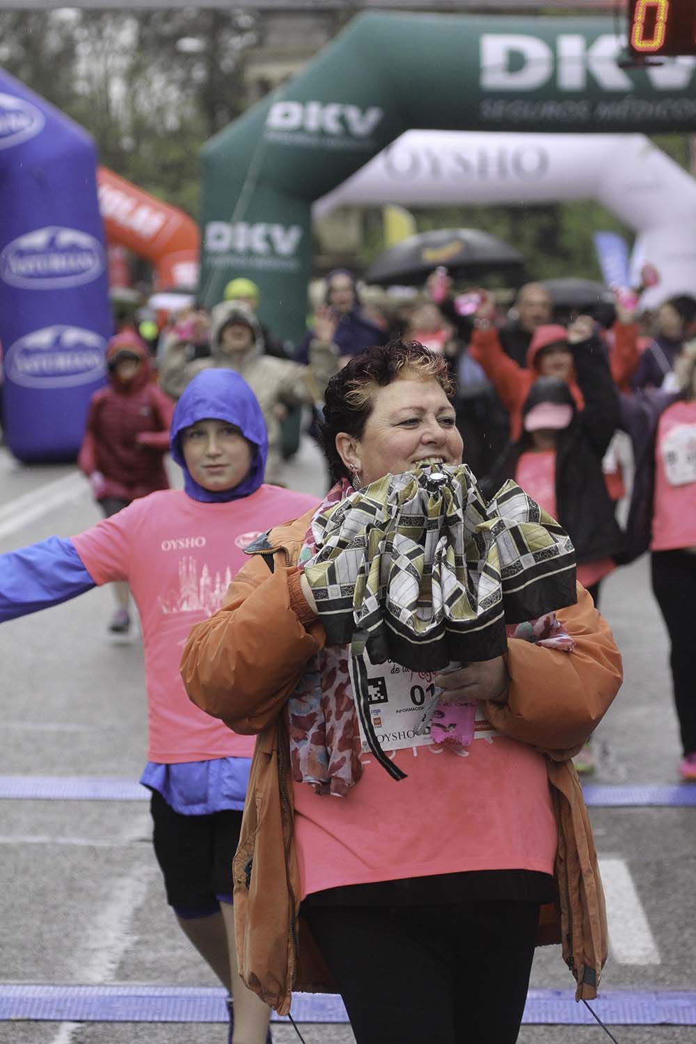Carrera de la Mujer Madrid Meta 13 Arco Izquierdo de 10.39 a 10.47