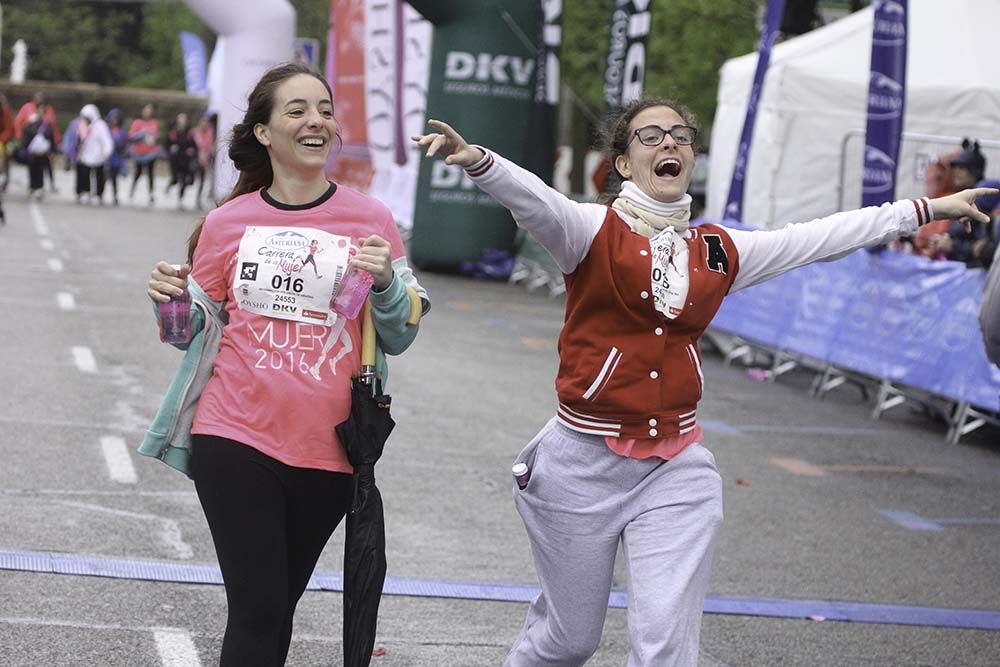 Carrera de la Mujer Madrid Meta 13 Arco Izquierdo de 10.39 a 10.47