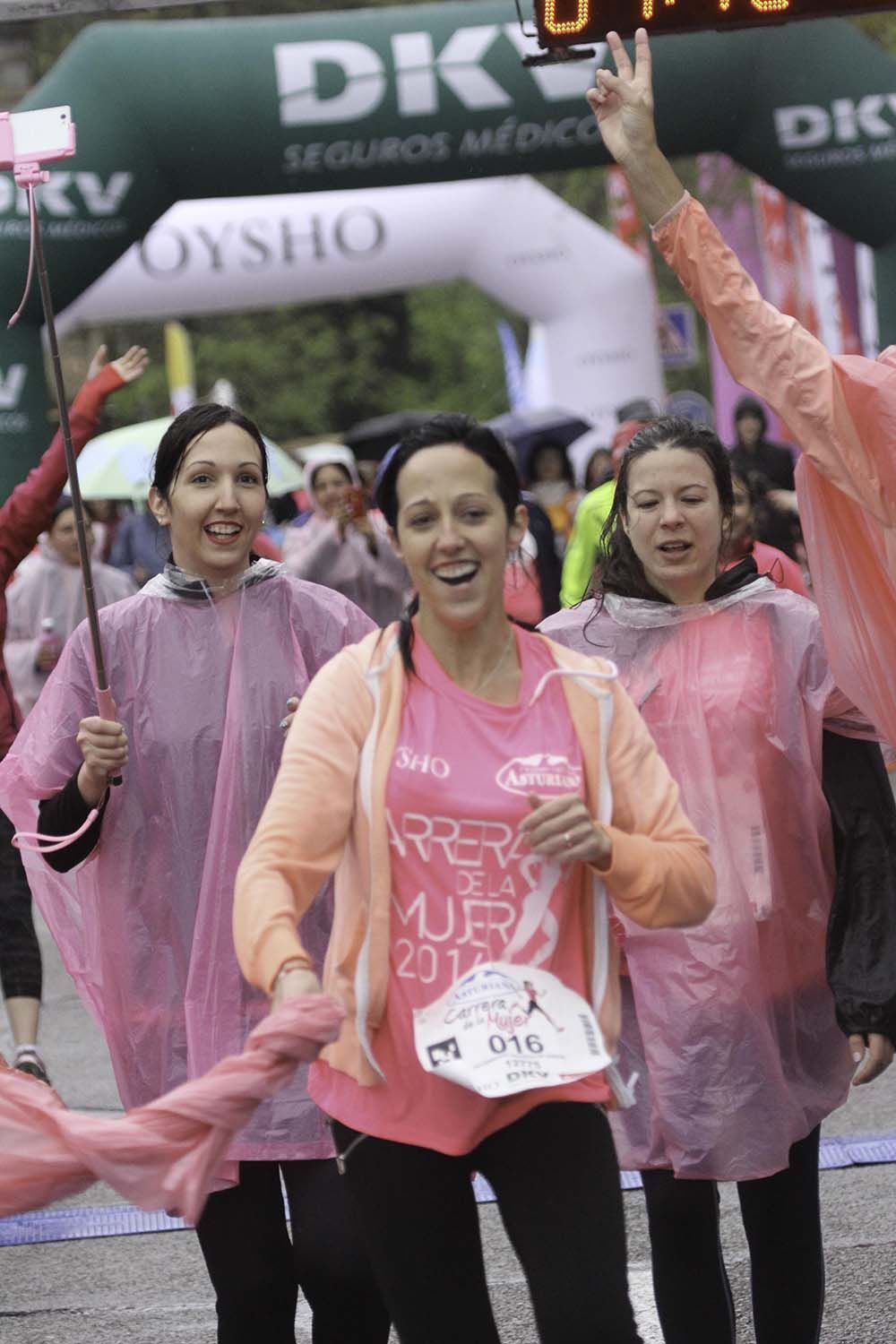 Carrera de la Mujer Madrid Meta 13 Arco Izquierdo de 10.39 a 10.47