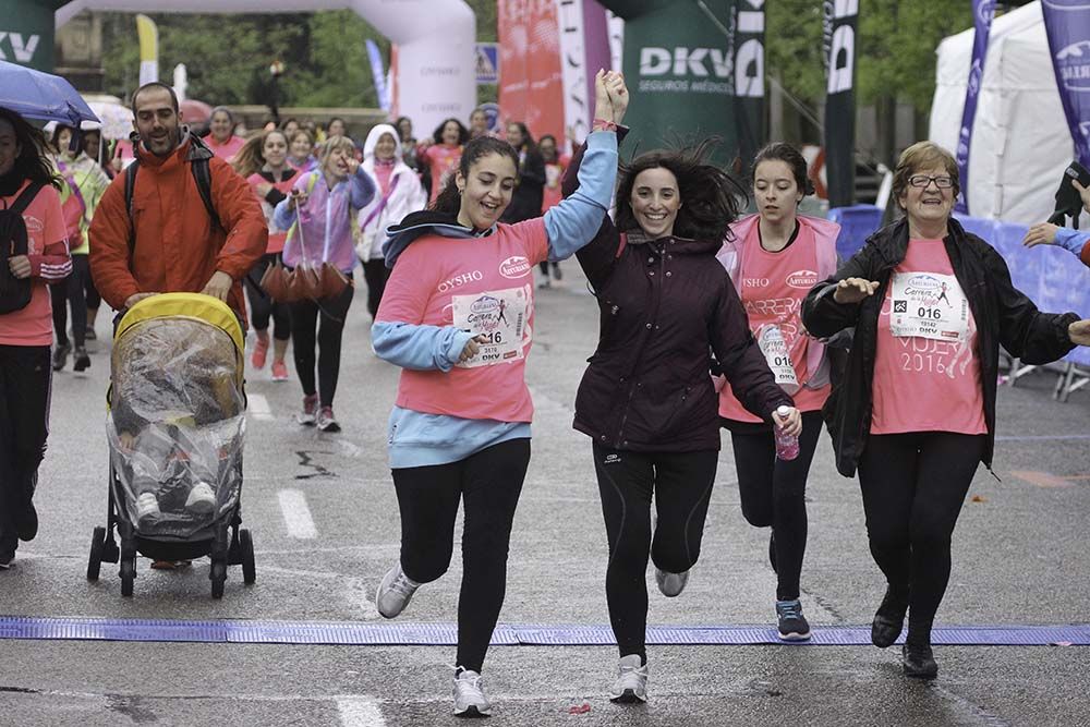Carrera de la Mujer Madrid Meta 13 Arco Izquierdo de 10.39 a 10.47