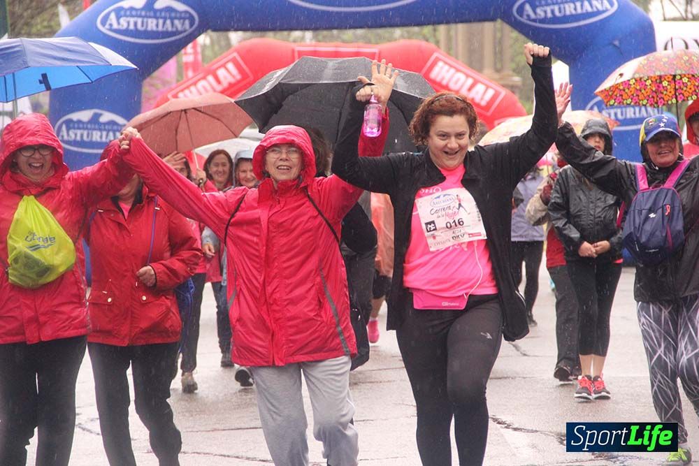 Carrera de la Mujer Madrid meta 6 Arco derecho de 10.33 a 10.45