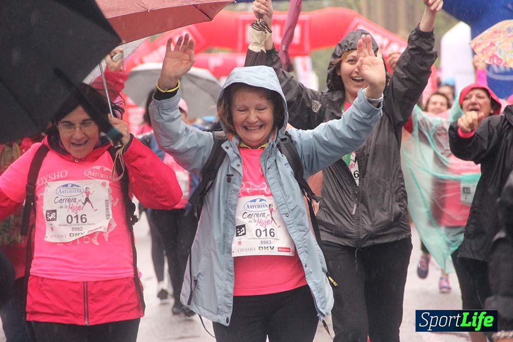 Carrera de la Mujer Madrid meta 6 Arco derecho de 10.33 a 10.45