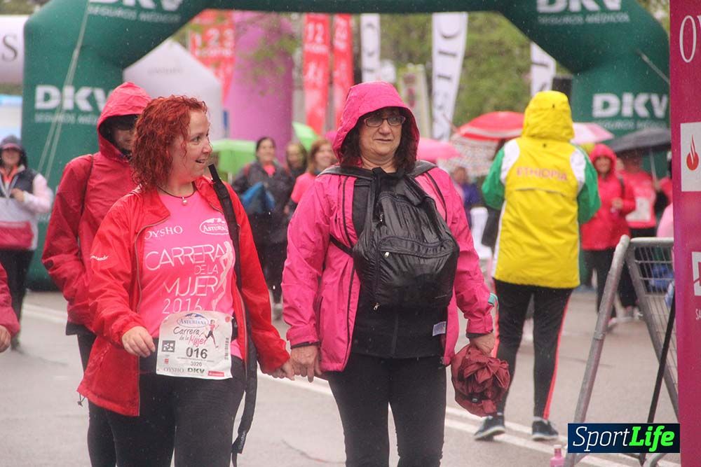 Carrera de la Mujer Madrid meta 6 Arco derecho de 10.33 a 10.45