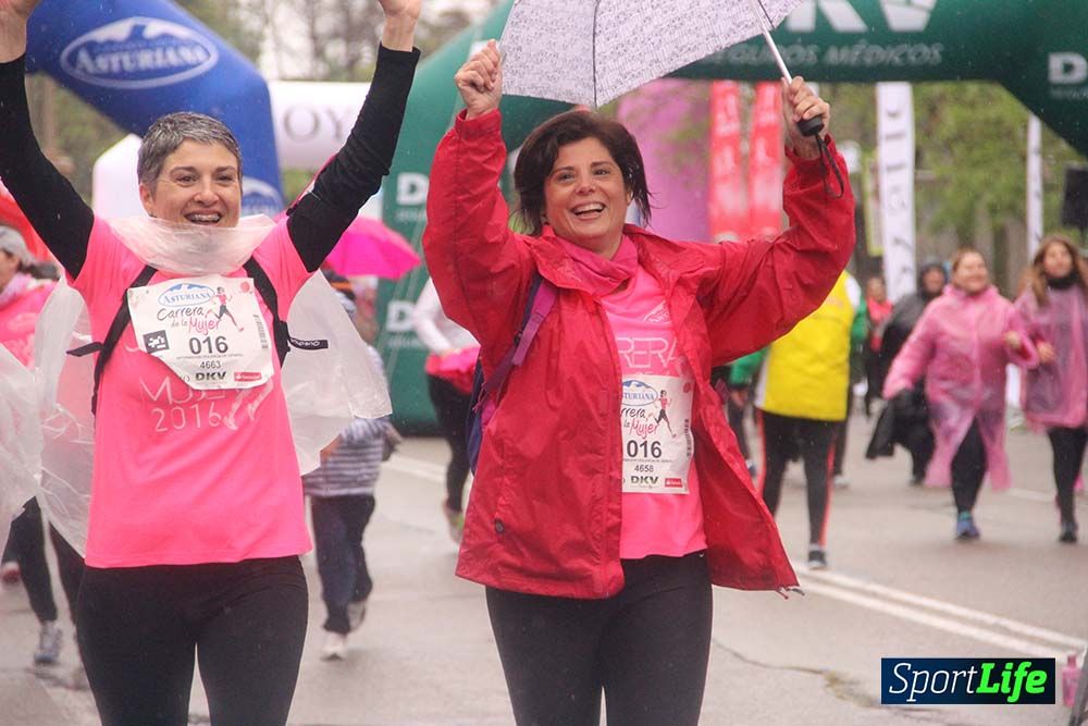 Carrera de la Mujer Madrid meta 6 Arco derecho de 10.33 a 10.45