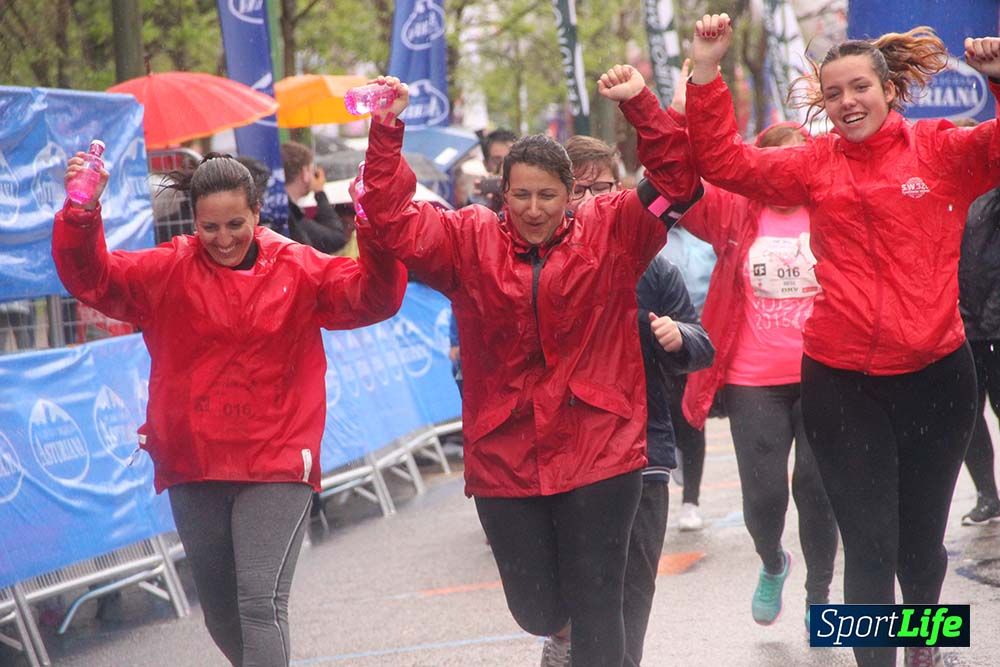 Carrera de la Mujer Madrid meta 6 Arco derecho de 10.33 a 10.45