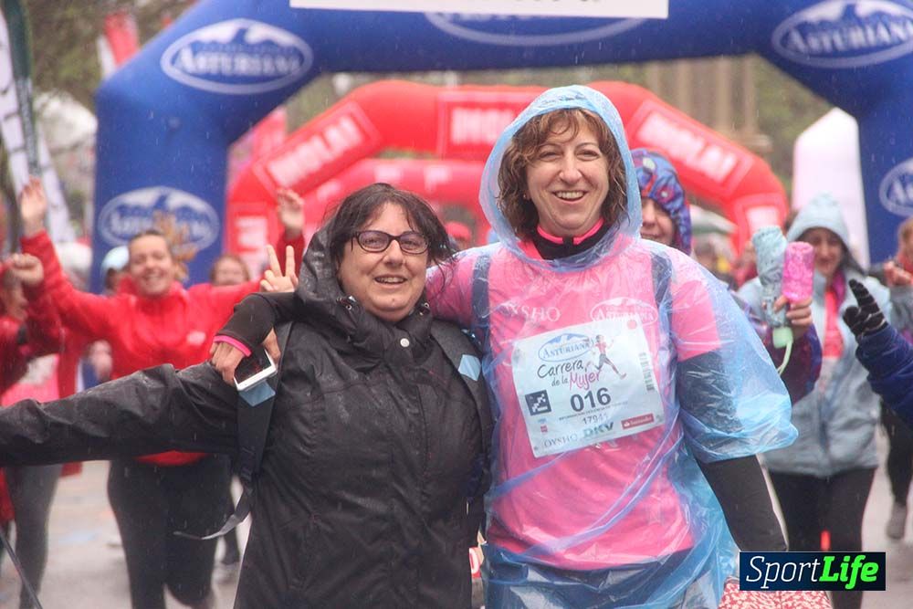 Carrera de la Mujer Madrid meta 6 Arco derecho de 10.33 a 10.45