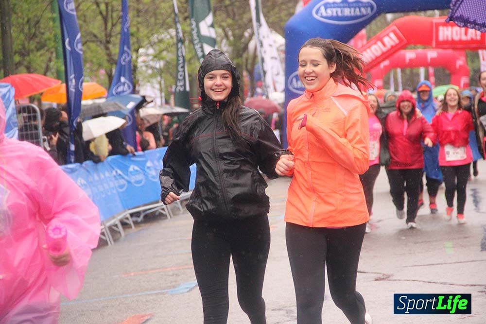 Carrera de la Mujer Madrid meta 6 Arco derecho de 10.33 a 10.45