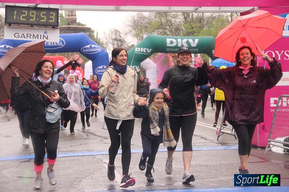 Carrera de la Mujer Madrid meta 6 Arco derecho de 10.33 a 10.45
