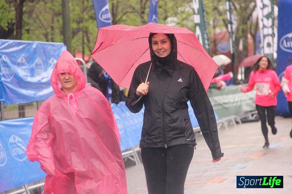 Carrera de la Mujer Madrid meta 6 Arco derecho de 10.33 a 10.45