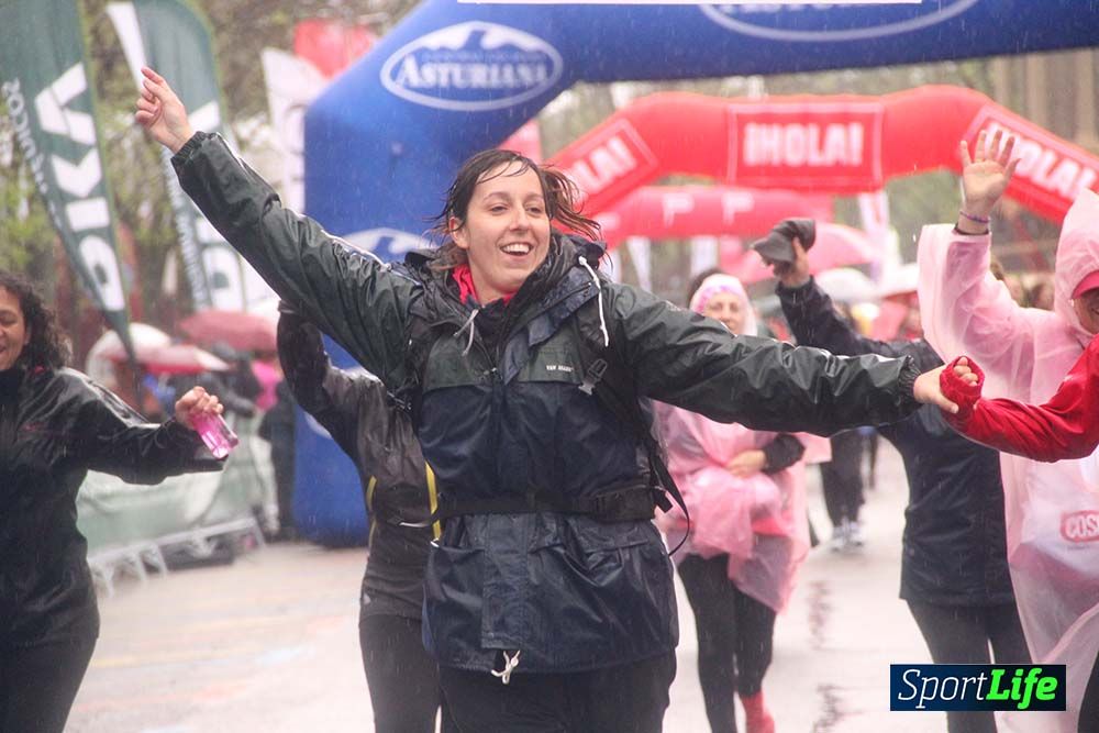 Carrera de la Mujer Madrid meta 6 Arco derecho de 10.33 a 10.45
