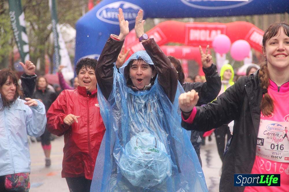 Carrera de la Mujer Madrid meta 6 Arco derecho de 10.33 a 10.45
