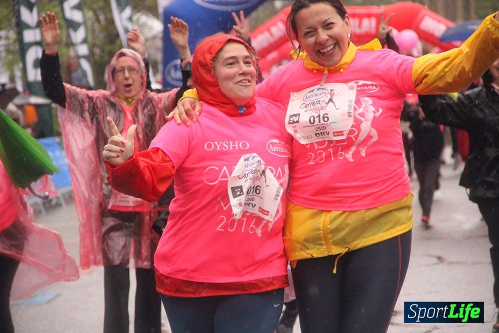 Carrera de la Mujer Madrid meta 6 Arco derecho de 10.33 a 10.45