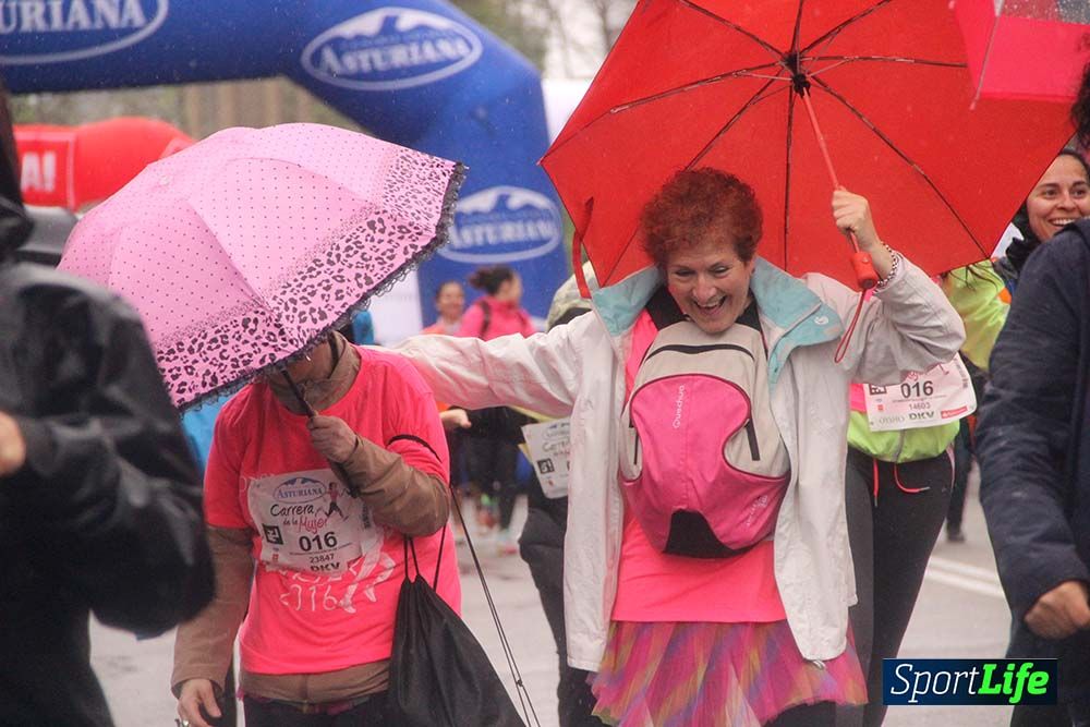 Carrera de la Mujer Madrid meta 6 Arco derecho de 10.33 a 10.45