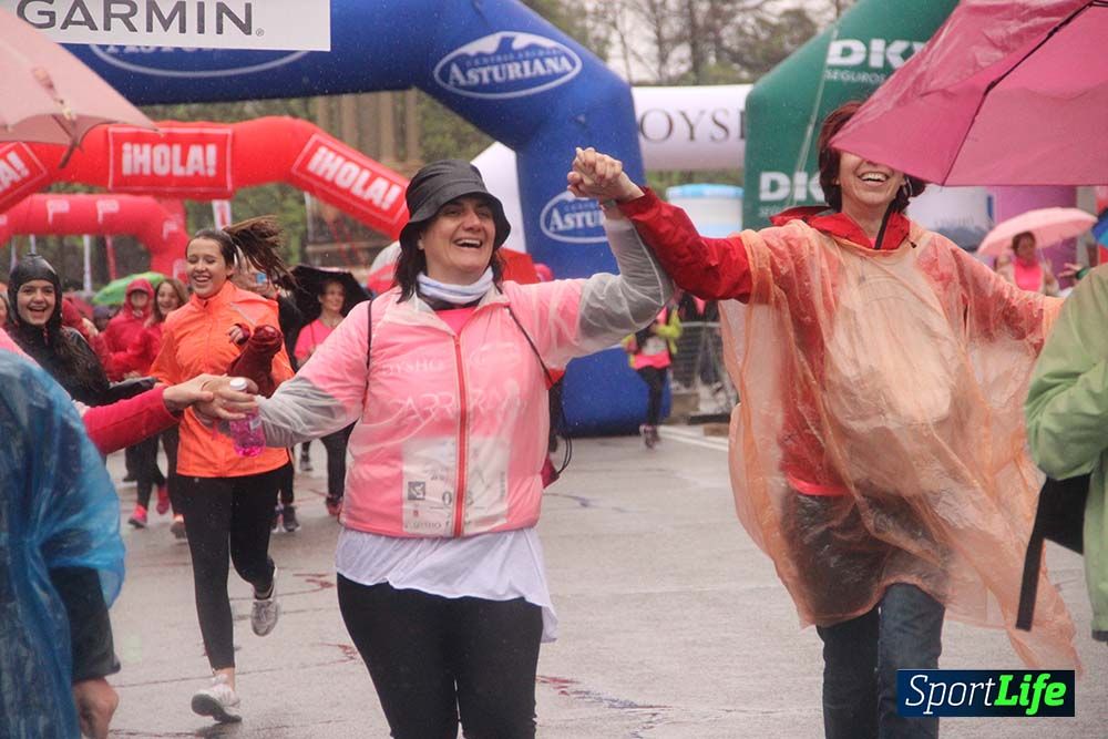 Carrera de la Mujer Madrid meta 6 Arco derecho de 10.33 a 10.45