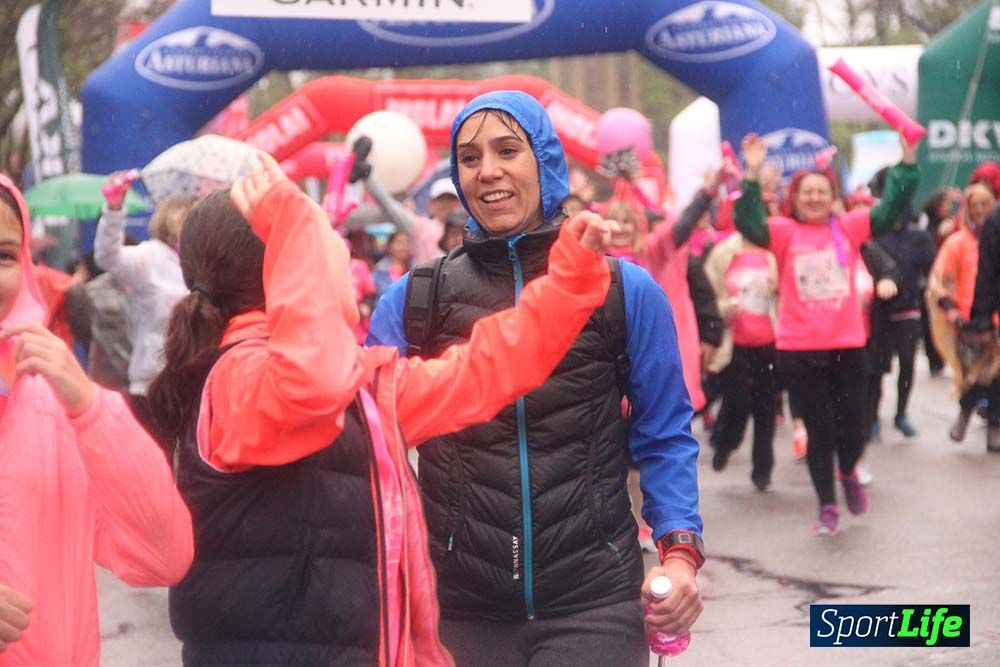 Carrera de la Mujer Madrid meta 6 Arco derecho de 10.33 a 10.45