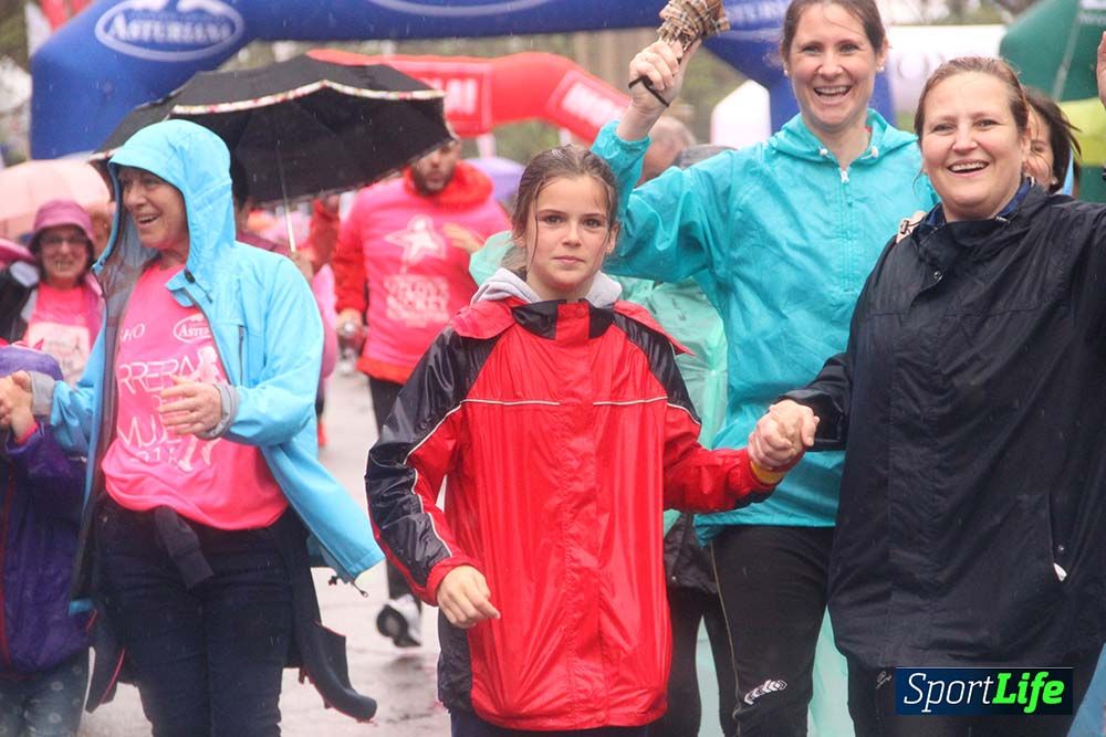 Carrera de la Mujer Madrid meta 6 Arco derecho de 10.33 a 10.45