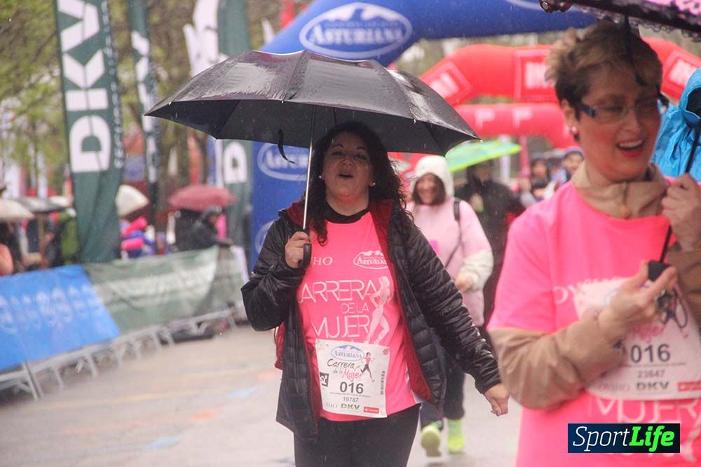 Carrera de la Mujer Madrid meta 6 Arco derecho de 10.33 a 10.45