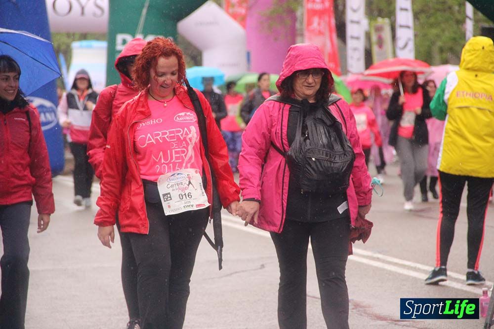 Carrera de la Mujer Madrid meta 6 Arco derecho de 10.33 a 10.45