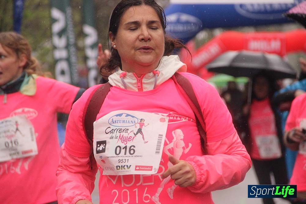 Carrera de la Mujer Madrid meta 6 Arco derecho de 10.33 a 10.45