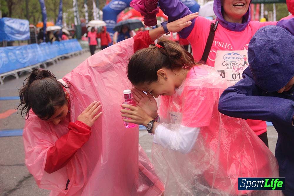 Carrera de la Mujer Madrid meta 6 Arco derecho de 10.33 a 10.45