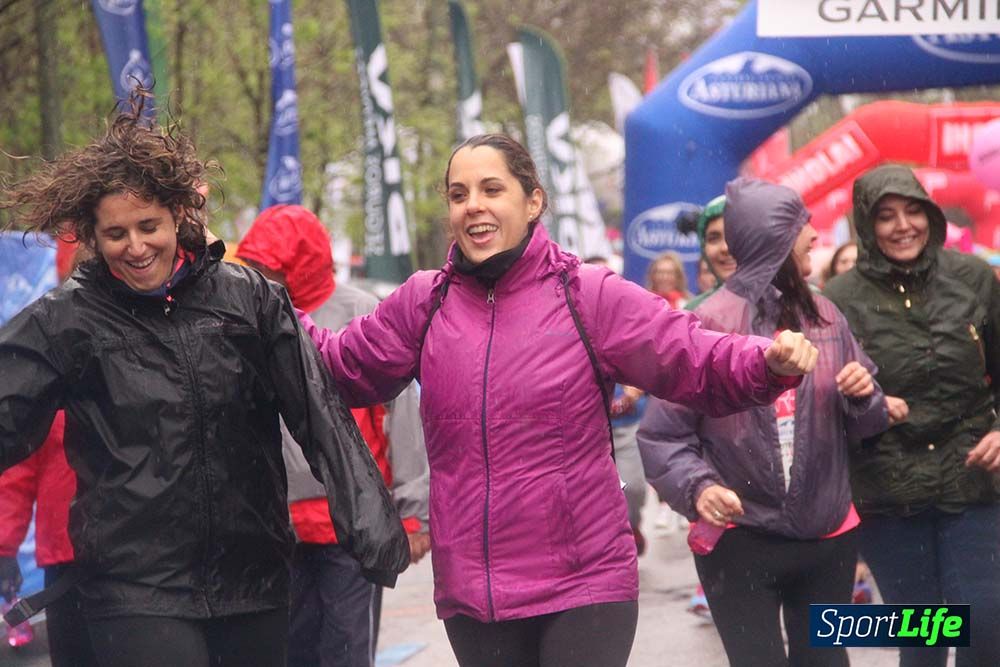 Carrera de la Mujer Madrid meta 6 Arco derecho de 10.33 a 10.45