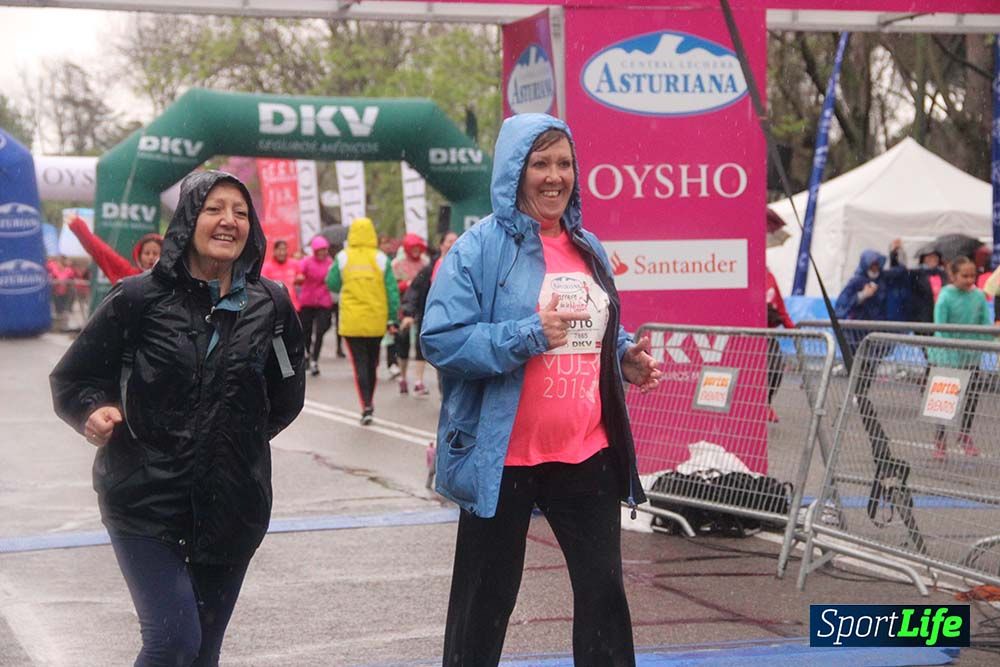 Carrera de la Mujer Madrid meta 6 Arco derecho de 10.33 a 10.45
