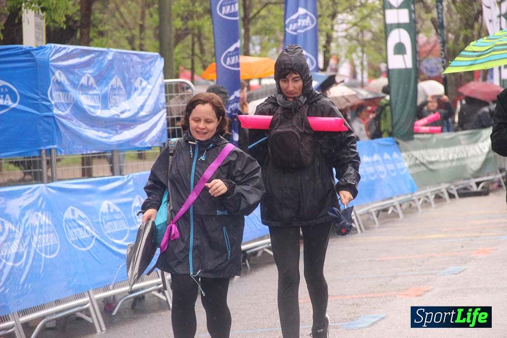 Carrera de la Mujer Madrid meta 6 Arco derecho de 10.33 a 10.45