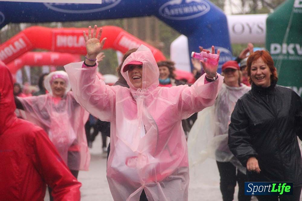 Carrera de la Mujer Madrid meta 6 Arco derecho de 10.33 a 10.45