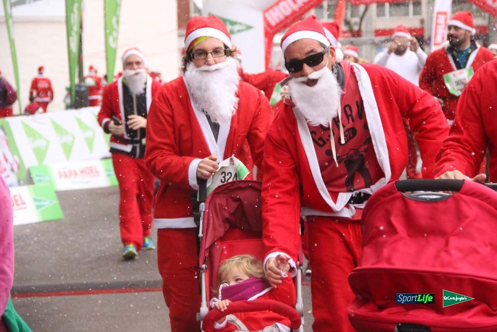 Carrera Papa Noel entrada en meta